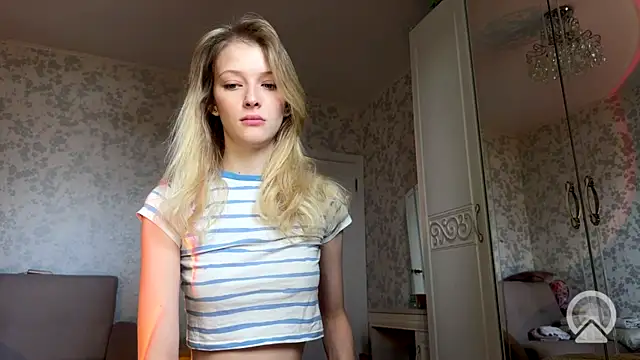 Snapshot of Evvie_Summn1 chatting on 09/12/25, 05:07 Evvie Summn1 online show from 09/12/25, 05:07