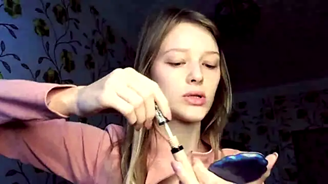 Evvie Summn1 online show from 06/30/26, 05:30