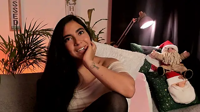 Snapshot of Serenity_Day chatting on 12/15/24, 10:58 Serenity Day online show from 12/15/24, 10:58