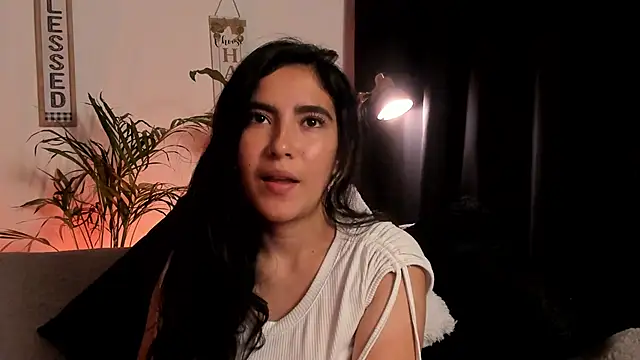 Snapshot of Serenity_Day chatting on 02/02/25, 01:12 Serenity Day online show from 02/02/25, 01:12