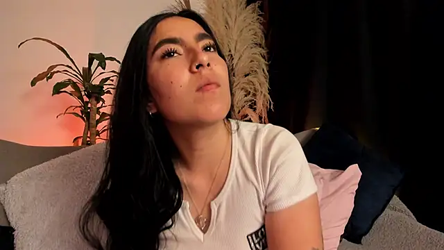 Snapshot of Serenity_Day chatting on 02/20/26, 12:07 Serenity Day online show from 02/20/26, 12:07