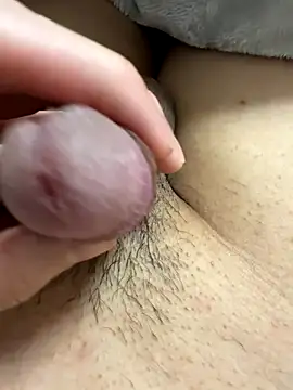 Snapshot of toooom845 chatting on 01/11/26, 05:29 toooom845 online show from 01/11/26, 05:29