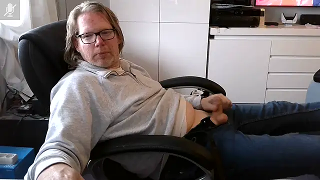 VSteph online show from 06/12/26, 04:17