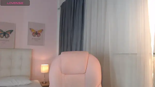 liss black online show from 02/15/25, 03:39