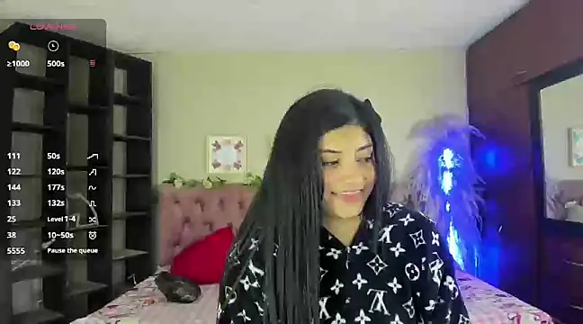 Lia Keen online show from 02/05/25, 07:42