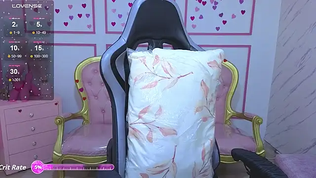 Snapshot of Chinatsu_t chatting on 06/22/26, 01:08 Chinatsu t online show from 06/22/26, 01:08