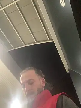 Snapshot of keynokall chatting on 02/25/26, 10:19 keynokall online show from 02/25/26, 10:19