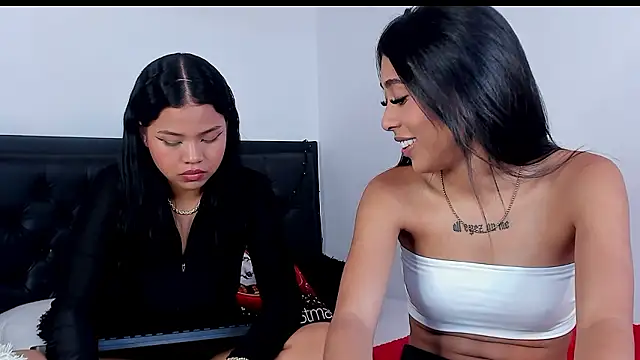 lilibluex online show from 12/06/24, 07:45