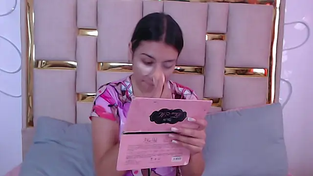 nina carther online show from 10/04/25, 11:30