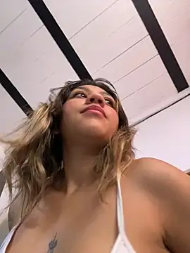 nina carther online show from 10/16/25, 12:06