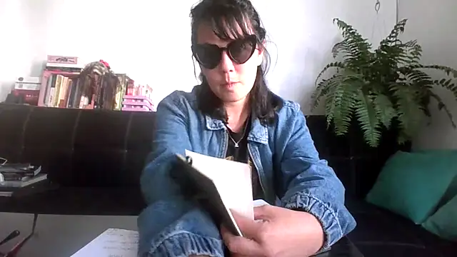 Snapshot of Tiramisu89 chatting on 01/15/26, 10:02 Tiramisu89 online show from 01/15/26, 10:02