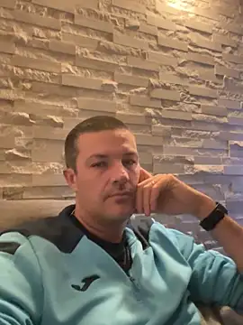 Snapshot of Arnaudvibre chatting on 10/30/25, 11:27 Arnaudvibre online show from 10/30/25, 11:27