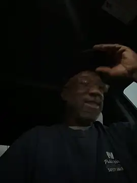 Snapshot of pononi420 chatting on 11/13/25, 01:04 pononi420 online show from 11/13/25, 01:04