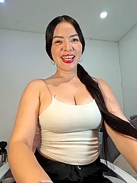 Anal Luucia online show from 06/19/26, 01:37