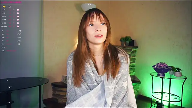 Snapshot of LynetBurby chatting on 01/06/25, 01:53 LynetBurby online show from 01/06/25, 01:53