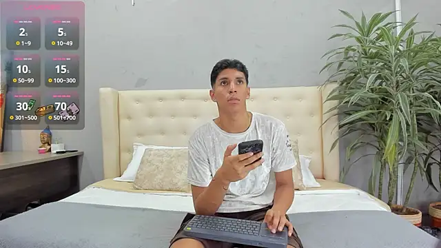 kieran derek online show from 09/11/25, 03:28