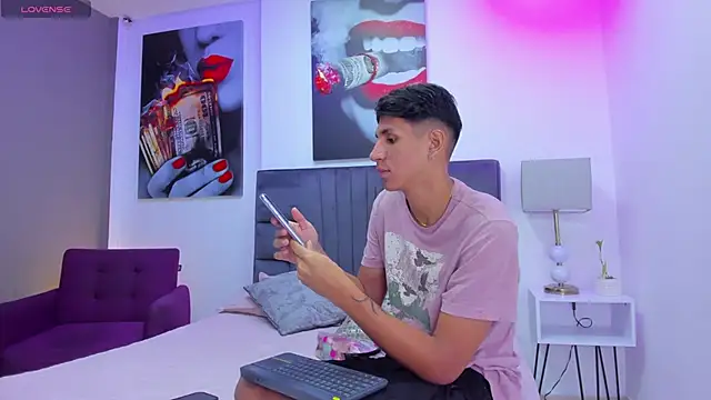 kieran derek online show from 11/23/25, 03:17