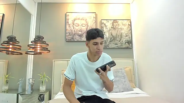 kieran derek online show from 12/21/25, 02:19