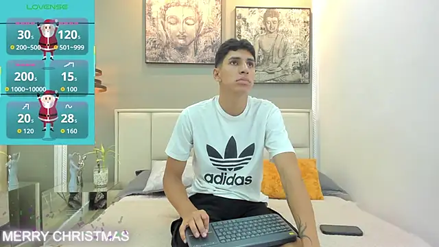 Snapshot of kieran_derek chatting on 12/23/25, 03:37 kieran derek online show from 12/23/25, 03:37