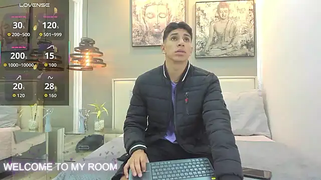 Snapshot of kieran_derek chatting on 01/13/26, 03:23 kieran derek online show from 01/13/26, 03:23