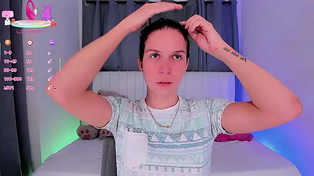 Snapshot of gatitavenecis chatting on 03/01/26, 08:11 gatitavenecis online show from 03/01/26, 08:11