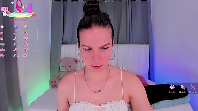 Snapshot of gatitavenecis chatting on 03/08/26, 06:34 gatitavenecis online show from 03/08/26, 06:34