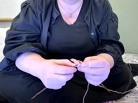 MarthaBriest online show from 05/06/26, 03:06