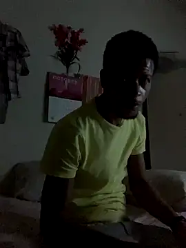 Snapshot of Johnras121 chatting on 10/21/25, 12:22 Johnras121 online show from 10/21/25, 12:22