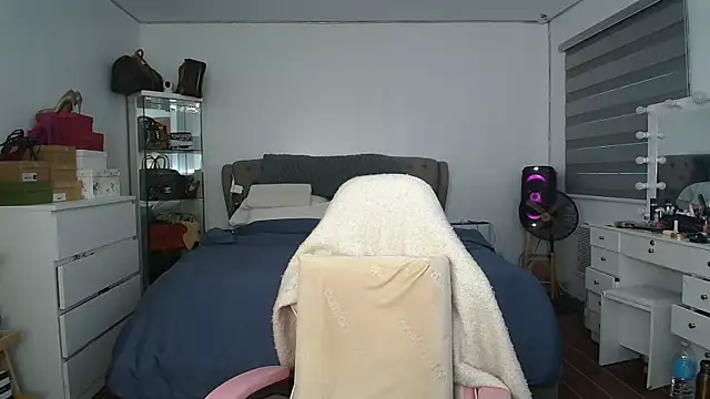 aya saki online show from 11/05/25, 08:36