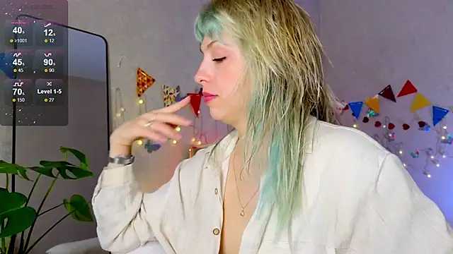 lavenderluxe online show from 10/08/25, 02:47