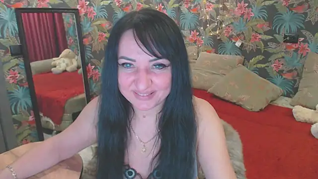 SusanLaNice online show from 12/10/24, 07:43