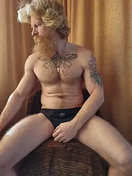 Snapshot of Gingerbeard40 chatting on 02/15/26, 06:21 Gingerbeard40 online show from 02/15/26, 06:21