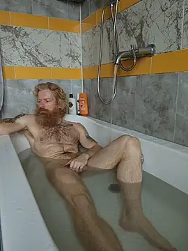 Snapshot of Gingerbeard40 chatting on 02/19/26, 07:04 Gingerbeard40 online show from 02/19/26, 07:04