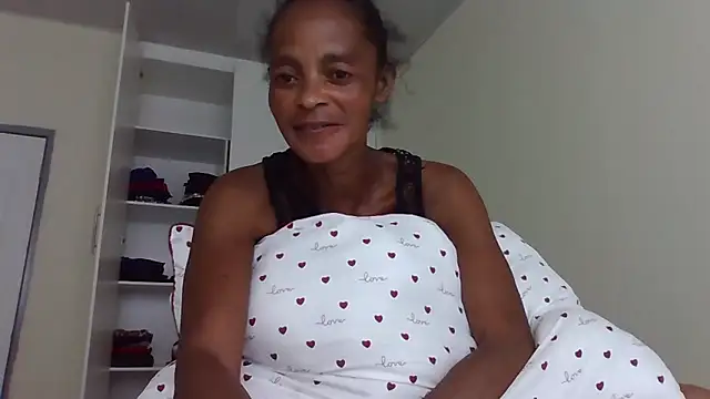 sweets 80 online show from 09/28/25, 12:10