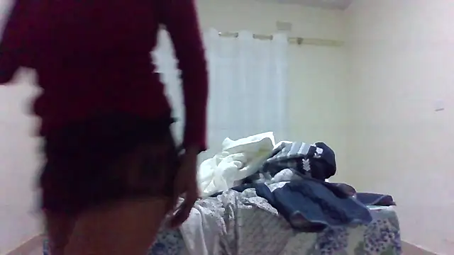 Snapshot of sweets_80 chatting on 05/17/26, 03:26 sweets 80 online show from 05/17/26, 03:26
