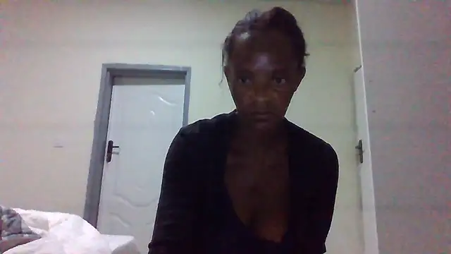 Snapshot of sweets_80 chatting on 06/08/26, 03:29 sweets 80 online show from 06/08/26, 03:29