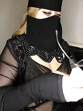 Snapshot of -Arab_milf- chatting on 12/23/24, 06:22 -Arab milf- online show from 12/23/24, 06:22