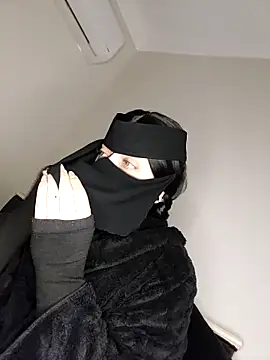 Snapshot of -Arab_milf- chatting on 02/17/25, 08:09 -Arab milf- online show from 02/17/25, 08:09