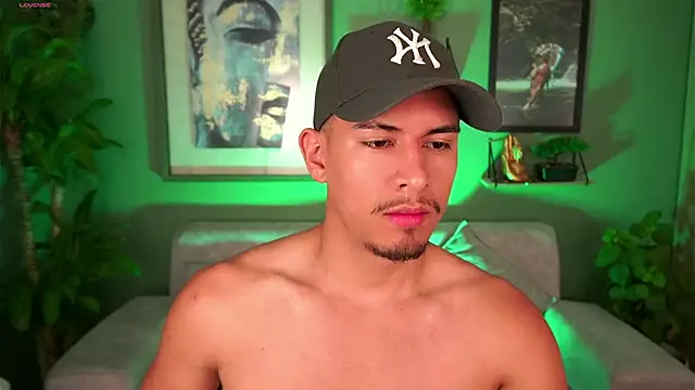 Aaronfox x online show from 03/17/25, 11:42