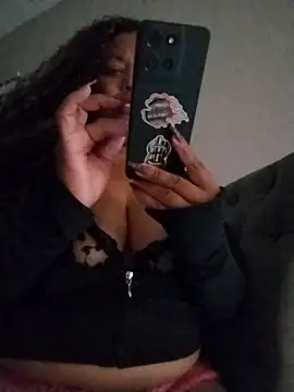 KittyKayla online show from 11/18/25, 09:25