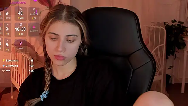 EllieCutes online show from 01/19/25, 11:34