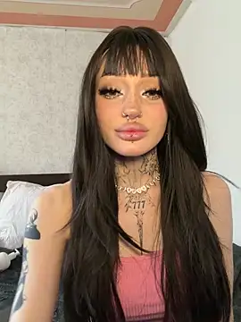 madelinexx online show from 05/13/26, 10:23