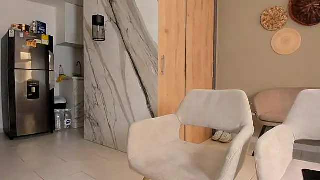 Snapshot of Huge_latin_cock chatting on 02/18/25, 07:52 Huge latin cock online show from 02/18/25, 07:52