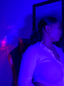 Snapshot of hurren_pasha chatting on 09/19/25, 01:23 hurren pasha online show from 09/19/25, 01:23