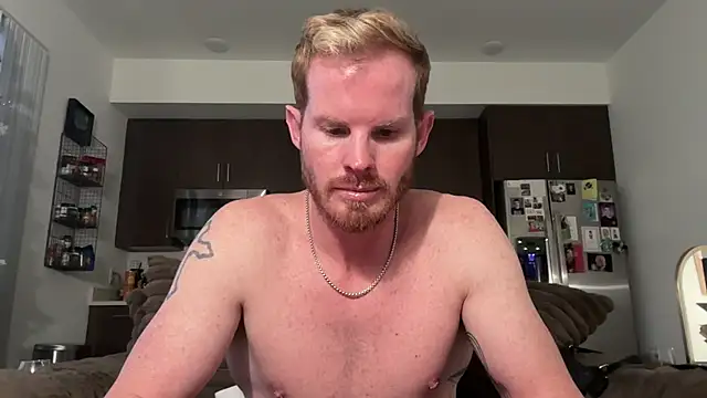 Snapshot of crossfitterguy87 chatting on 01/05/26, 10:57 crossfitterguy87 online show from 01/05/26, 10:57