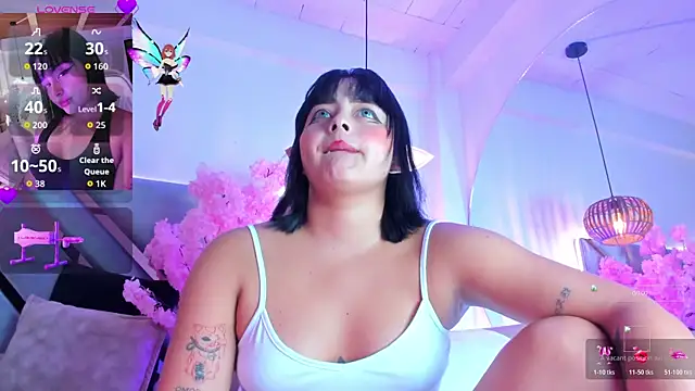 KimVelezz online show from 11/08/25, 07:12