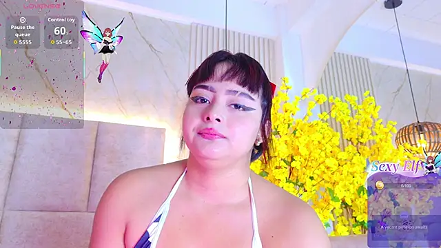Snapshot of KimVelezz chatting on 05/15/26, 07:10 KimVelezz online show from 05/15/26, 07:10