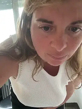 Lombada online show from 06/16/26, 04:26