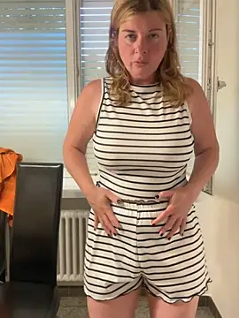 Lombada online show from 06/18/26, 04:13