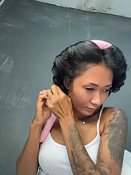 thai-dreamgirl online show from 07/04/26, 08:53